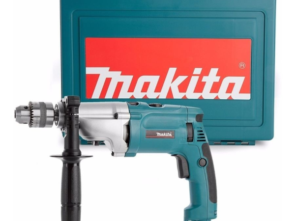 This Makita 2 speed Impact Drill [HP2070], equipped with a robust 1010 watts of power, delivers exceptional performance for both professional and DIY applications.