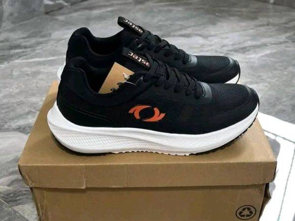 Classic Shoe – sleek black design for everyday comfort and style